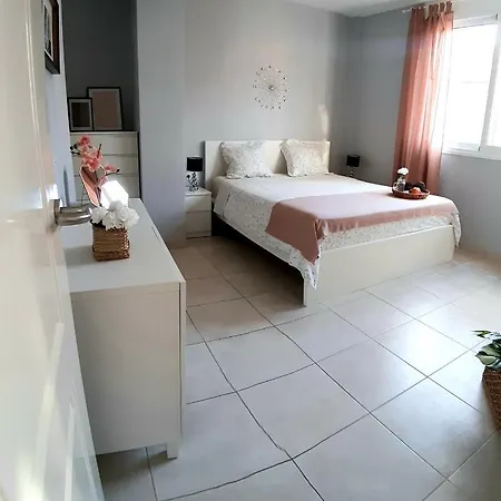 Cozy In The Heart Of Cruz