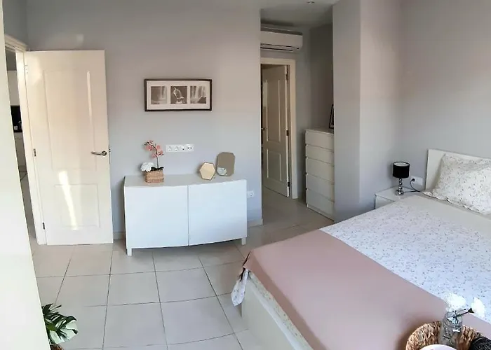 Cozy In The Heart Of Cruz